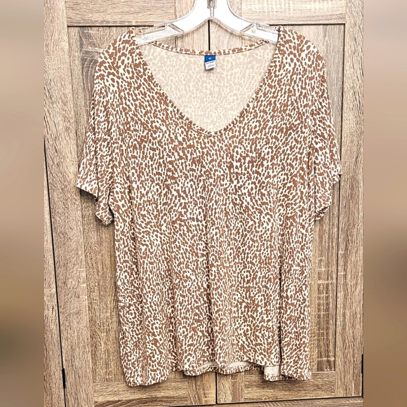 Old Navy Luxe Brown Leopard Print Women's Short Sleeve T-shirt Sz XL - Picture 1 of 7